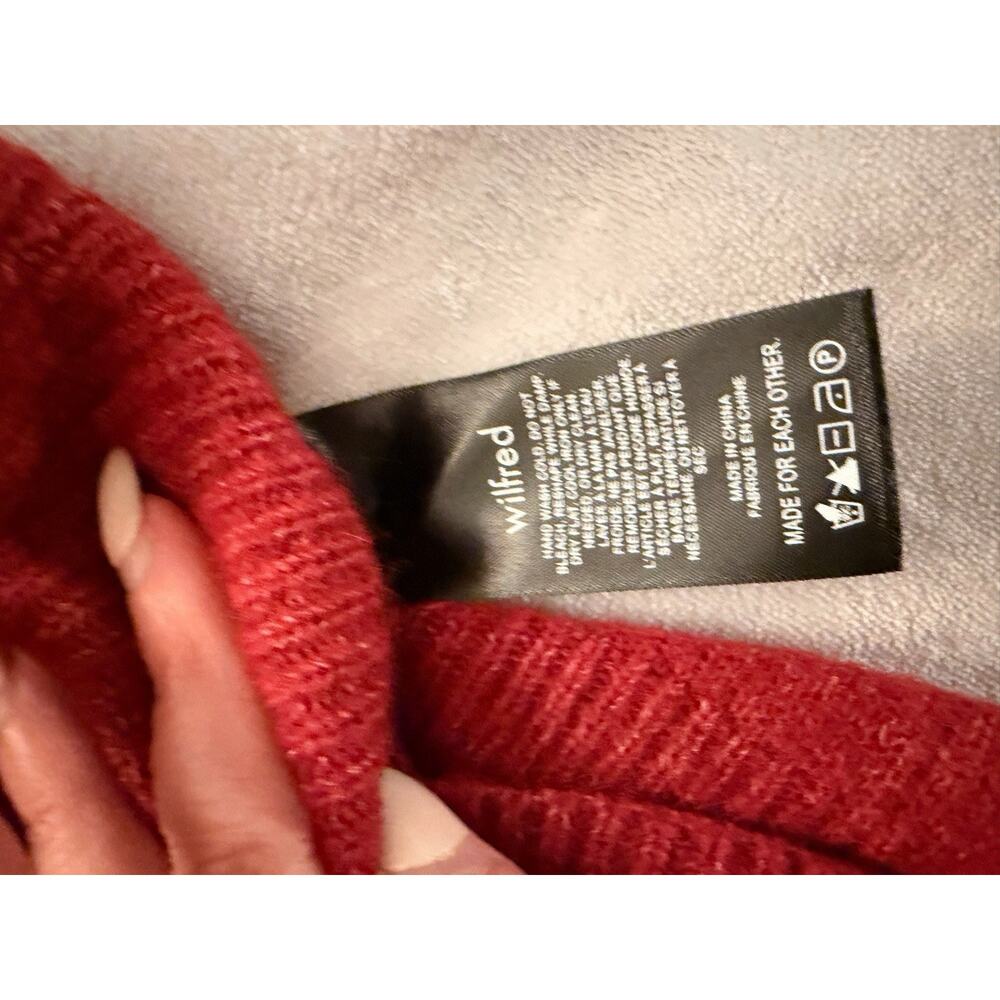 Wilfred by Aritzia SoftSpoke™ Sonder Sweater – Wine Red / Flashing Red Size S - Picture 4 of 4